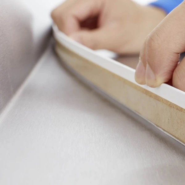 Banda dublu adeziva tesa® 64621, uz industrial, transparenta, latime 19mm, lungime 50 metri, puternica si rezistenta, pentru fixare, montare, agatare