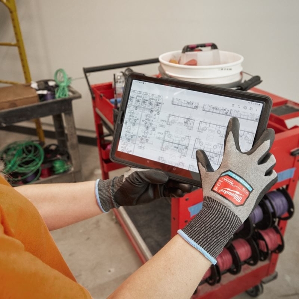 [DELISTAT] Manusi Milwaukee inalta dexteritate, smartswipe - compatibile cu dispozitive touchscreen, cu rezistenta la taiere nivel B - Marimi S,M,L,XL,XXL - M