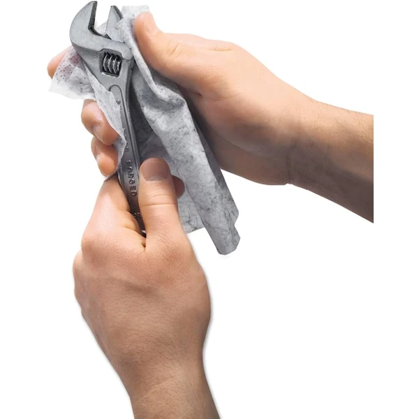 Lavete umede abrazive GOJO® Scrubbing Wipes, pentru curatarea mainilor si suprafetelor acoperite cu vaselina, ulei, vopsea, silicon si murdarie dificila, galetusa cu 70 de lavete impregnate, dimensiune laveta  300 x 250mm