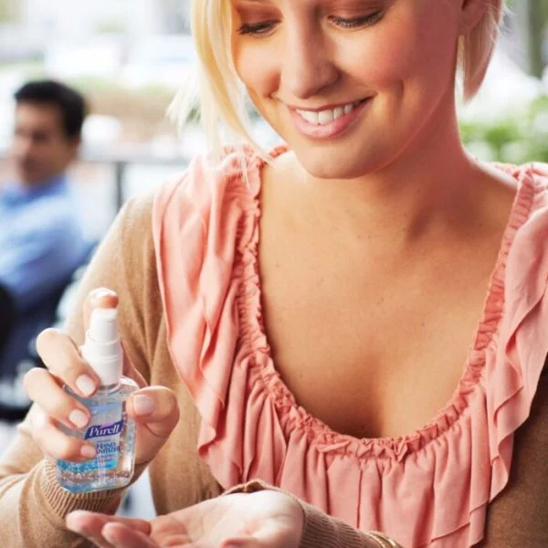 Gel pentru dezinfectarea igienică a mâinilor PURELL Advanced, flacon portabil cu pompiță 60mL