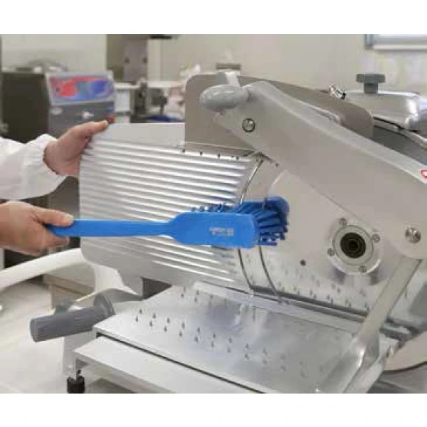 Perie de mana cu maner lung, duritate medie, albastra, rezistenta la 121°C, autoclavare  pentru industria alimentara, certificare HACCP, FDA