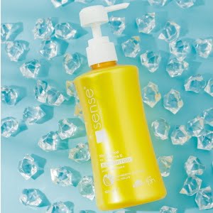 Sapun lichid gel Racoritor Sense, 330ml, 99.3% ingrediente naturale, PH neutru, parfum floral-fructat, flacon BioPet 100% reciclabil