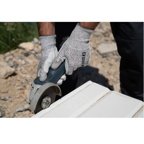 Manusi de protectie anti-taiere nivel D, rezistenta la temperatura 250°C pentru 15 secunde, EUROCUT STRONG P110, gri, palma intarita cu piele, imersate in PU pe palma, cusaturi din aramida, rezistenta la uzura, dexteritate