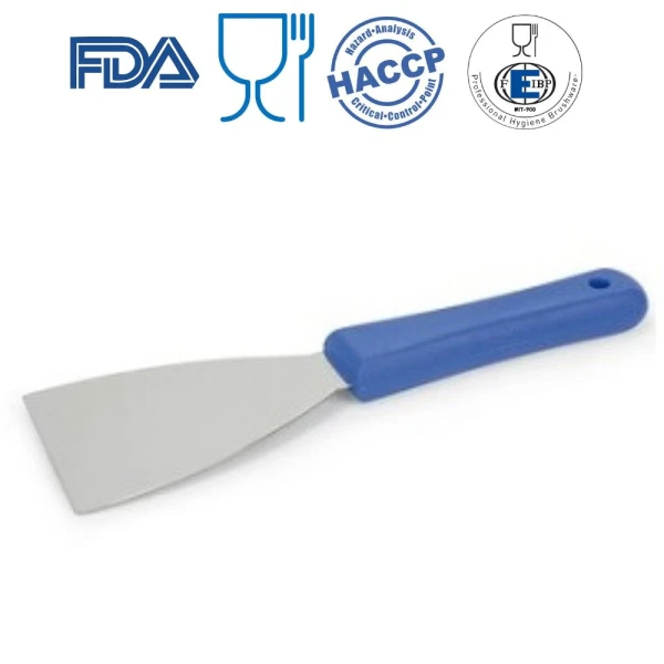 Spaclu cu maner albastru din polipropilena si lama din inox, pentru curatarea reziduurilor si crustelor de pe suprafete, in industria alimentara, latime 75 mm, rezistenta termica 80 °C, certificata HACCP, FDA