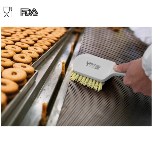 IGX1007WHT_Perie-cu-maner-scurt-Igeax-1007-duri-alba-rezistenta-la-200°C-plite-gratare-tigai-tavi_3 Perie cu maner scurt, Igeax 1007, peri duri, alba rezistenta la 200°C, pentru plite gratare sau tigai fierbinti in industria alimentara