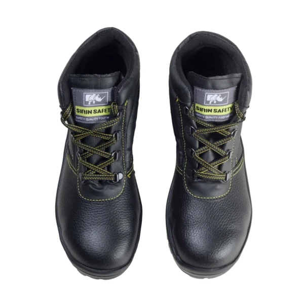 Bocanci Sirin Duras S3 HRO SRC -  material rezistent la abraziune, aerisire piciorului, talpa lipita din cauciuc nitrilic, tip burduf dublata cu material spongios, insiretare prin perforatii consolidate cu capse metalice