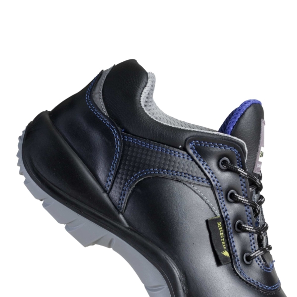 Pantofi Sirin Gauss CK SB E P WRU FO SRC rezistent la abraziune; asigură aerisirea piciorului PU 2D Tip burduf - dublata cu material spongios Insiretare prin perforatii consolidate cu capse nemetalice