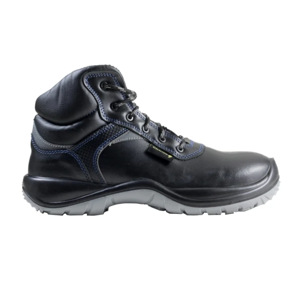 Tesla_lateral-exterior-scaled-1.jpg Bocanci Sirin Tesla CK SB E P WRU FO SRC -  material rezistent la abraziune, asigură aerisirea piciorului, PU 2D, Tip burduf - dublata cu material spongios, Insiretare prin perforatii consolidate cu capse nemetalice