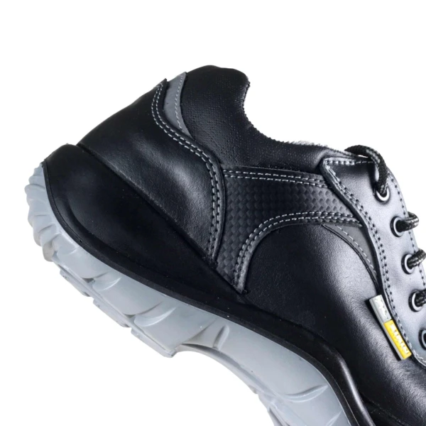 Pantofi Sirin Ciucas New S3 WR SRC, Membrana impermeabila, asigura aerisirea piciorului, Tesut pe suport poliuretanic, PU 2D, Tip burduf - dublata cu material spongios