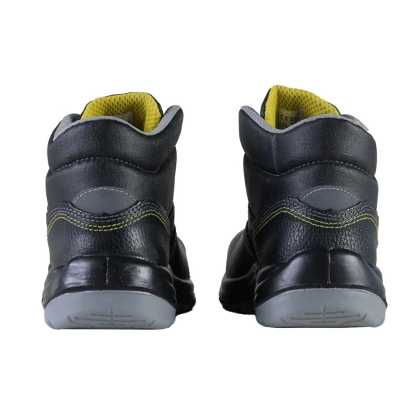 Bocanci Sirin Ignis_21 S1 SRC -  material rezistent la abraziune; asigură aerisirea piciorului - PU 2D - Tip burduf - dublata cu material spongios - Insiretare prin perforatii consolidate cu capse metalice